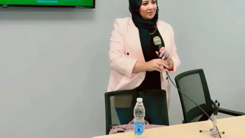 تجهيز العقل قبل الشنطة والمنافسة مع الأمس.. د. شيماء بيبرس في حوار خاص : المنع من الذكاء الاصطناعي ليس حلاً.. والاستمرارية أهم من الحماس المؤقت مع بداية العام الدراسي الجديد