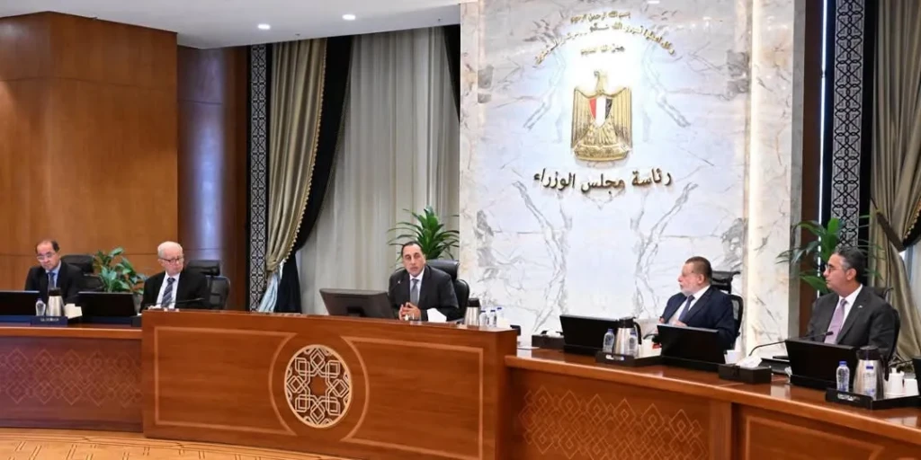 رئيس الوزراء يترأس اجتماع المجموعة الوزارية الاقتصادية