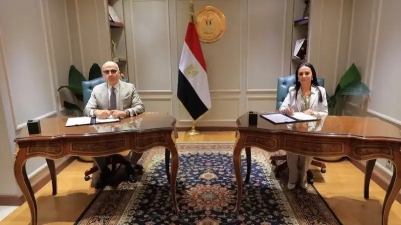 وزيرة التضامن ورئيس جامعة عين شمس يوقعان بروتوكول تعاون لتدشين الدبلوم المهني للإرشاد والدعم النفسي للأطفال والمراهقين