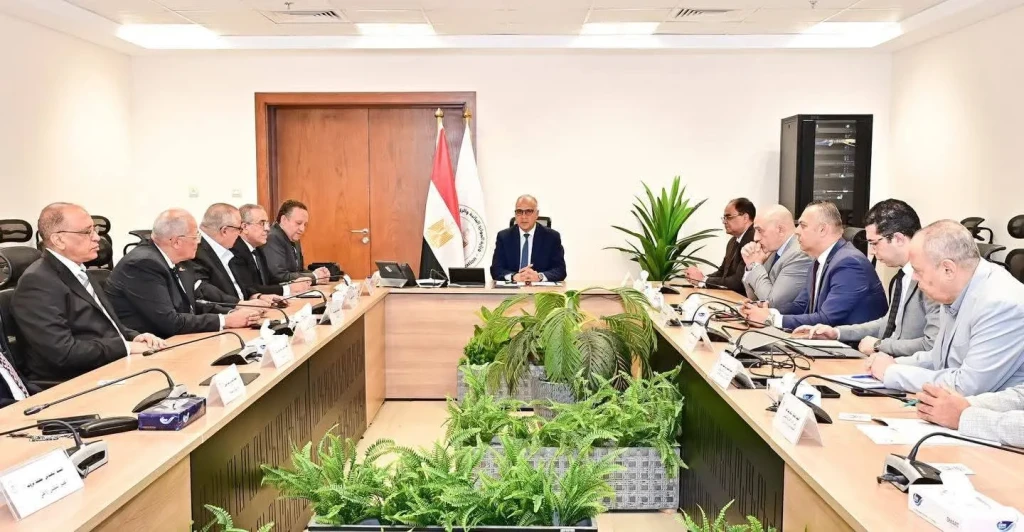 وزير الري ونقيب المهندسين يبحثان تعزيز التعاون المشترك ودعم المهندسين وتطوير الخدمات المقدمة لهم