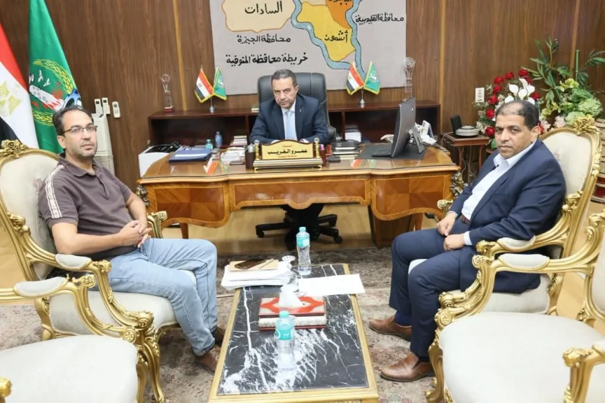 محافظ المنوفية يناقش مستجدات الموقف التنفيذي لعدد من مشروعات قطاعي مياه الشرب والصرف الصحي