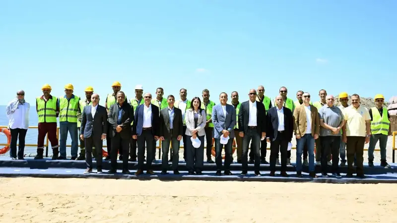 رئيس الوزراء يتفقد مشروع تطهير وتعميق بوغاز وبحيرة البرلس