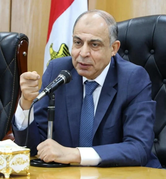 محافظ المنيا يوجه بالتنسيق المستمر لضمان انتظام الدراسة وتحسين البيئة التعليمية