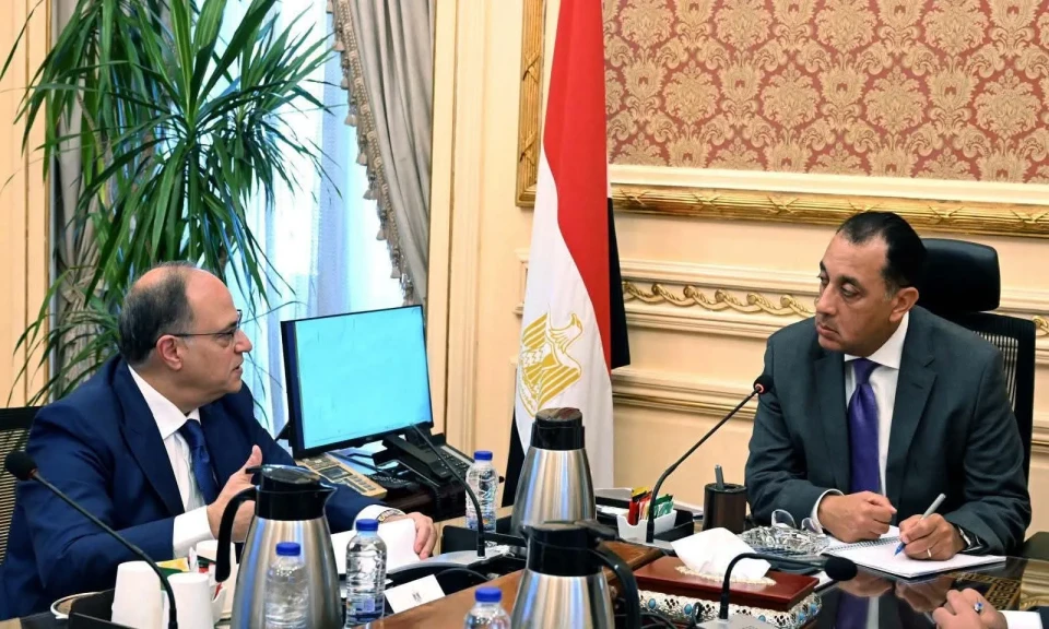 رئيس الوزراء يلتقي رئيس هيئة الدواء المصرية لمتابعة عدد من ملفات عمل الهيئة