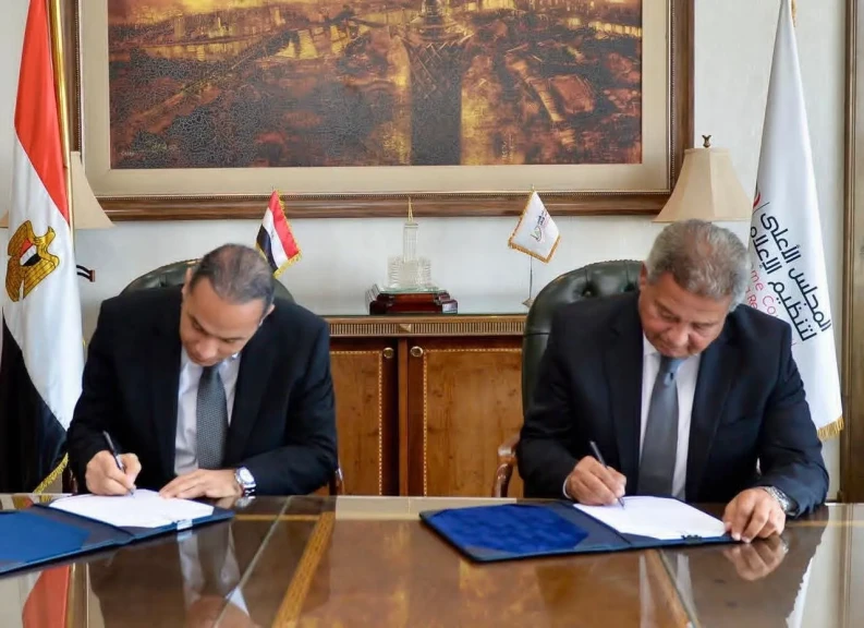 بروتوكول تعاون بين ”الأعلى للإعلام” و”الرقابة المالية” لتعزيز الرقابة على التطبيقات والمنصات الرقمية المرتبطة بالأسواق المالية غير المصرفية