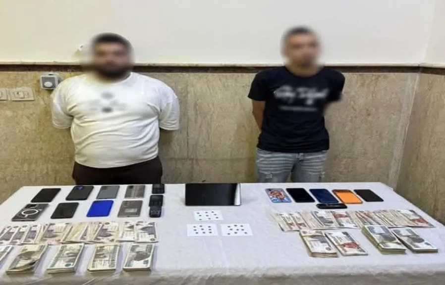 ضبط المتهمين بالنصب والاحتيال علي المواطنين من خلال تطبيقات التقسيط الإلكترونى