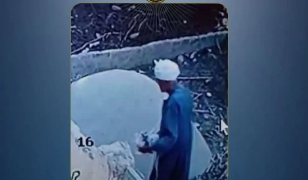 الداخلية: كشف ملابسات مقطع فيديو قيام أحد الأشخاص وسيدة بنبش القبور بسوهاج