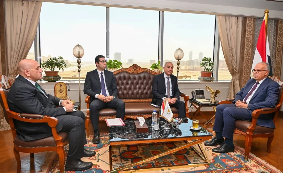 وزير الري يلتقي رئيس الهيئة العامة للاستعلامات لبحث تعزيز التنسيق الإعلامي بشأن قضايا المياه