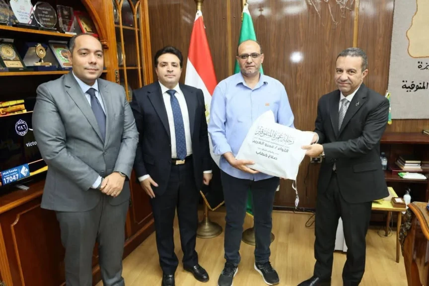 محافظ المنوفية يودع أولياء أمور أوائل طلاب الشهادة الإعدادية الفائزين بـ10 رحلات عمرة مجانية