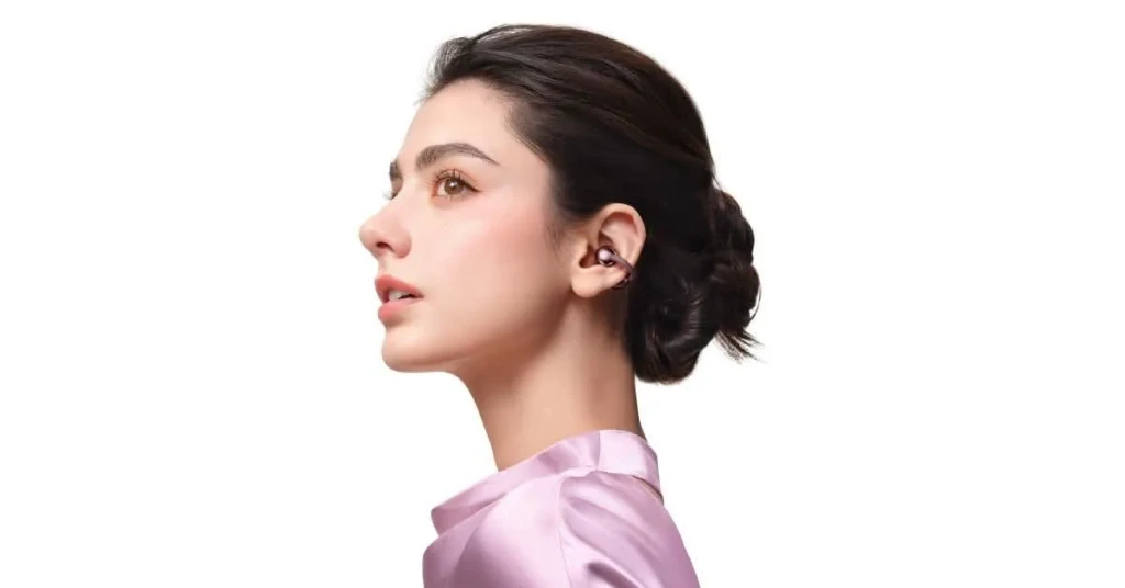 هواوي تطلق سماعات HUAWEI FreeClip 2 بلون بنفسج التوت الجديد لتجربة تجمع بين الأناقة والتكنولوجيا المتطورة