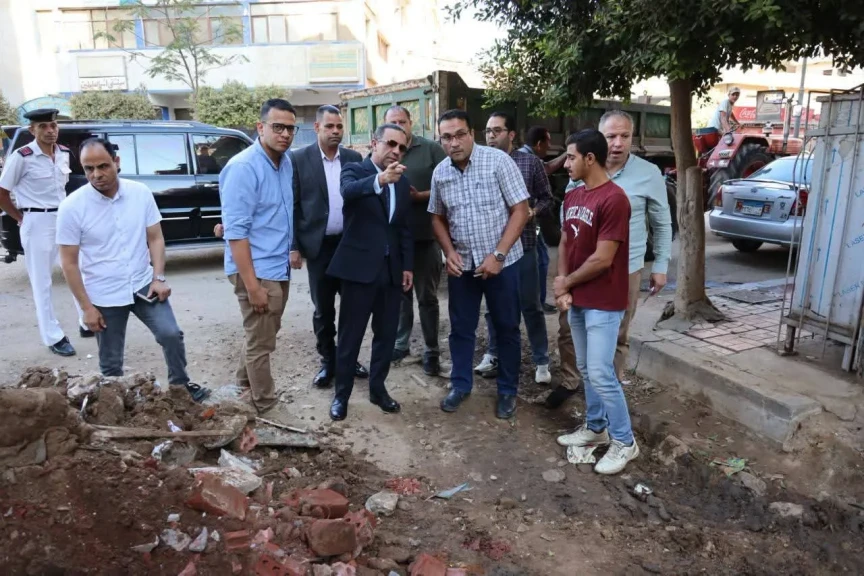 محافظ المنوفية يتفقد أعمال الرصف والتطوير بعدد من شوارع حي غرب شبين الكوم