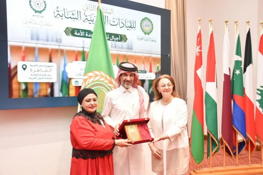 مجلس الشباب العربي يكرم سفير قطر بالقاهرة بوسام «رواد العمل العربي المشترك» كرّم مجلس الشباب العربي