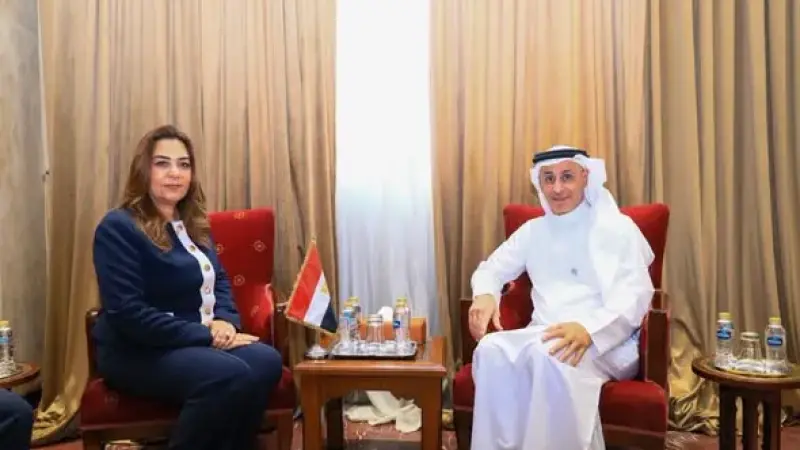 وزيرة التنمية المحلية والبيئة تبحث مع الأمين العام لمبادرة ”الشرق الأوسط الأخضر” تعزيز التكامل البيئي ودعم المبادرة قبيل اجتماع الرياض ديسمبر القادم