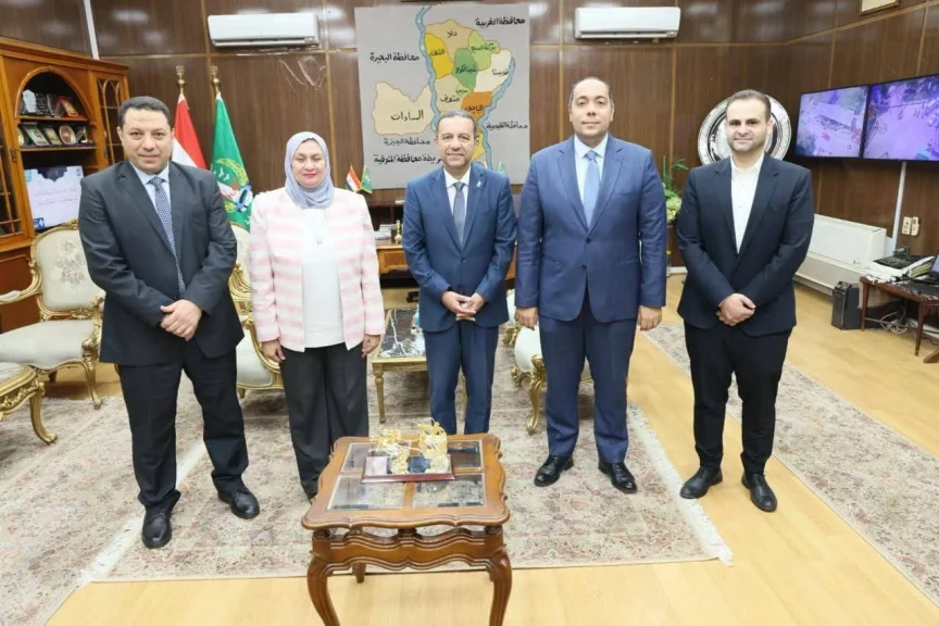 محافظ المنوفية يستقبل نائب رئيس الهيئة العامة للمستشفيات والمعاهد التعليمية للبحوث العلمية والتطبيقية