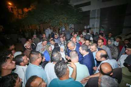 محافظ كفرالشيخ يتفقد موقع انهيار عقار بيلا ويتابع أعمال رفع الأنقاض وتأمين المنطقة.. ويوجه بفحص أسباب الحادث ودعم الأسر المتضررة