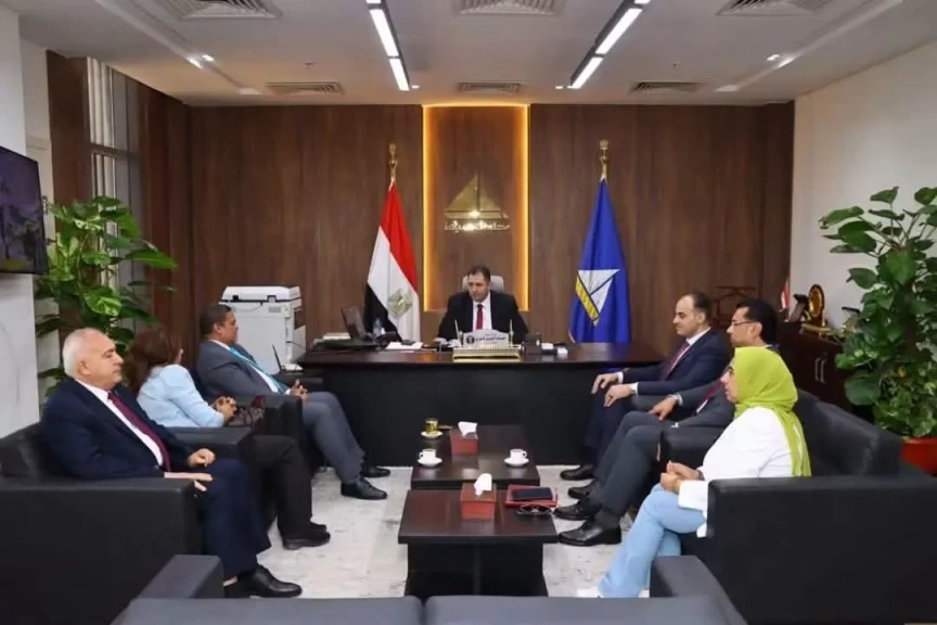 محافظ دمياط يتابع مستجدات مبادرة ”القرية المنتجة ”