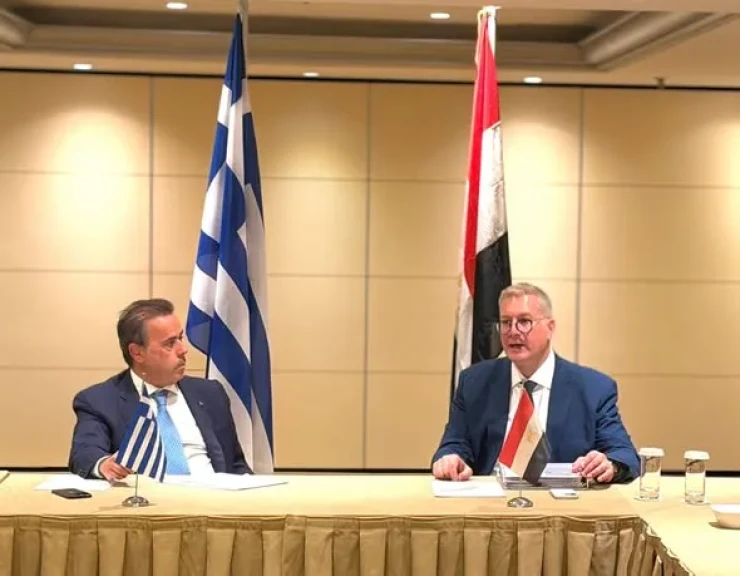 وزير البترول والثروة المعدنية يبحث مع نظيره اليوناني دفع الشراكة المصرية اليونانية في قطاع الغاز والاستفادة من مقومات البلدين