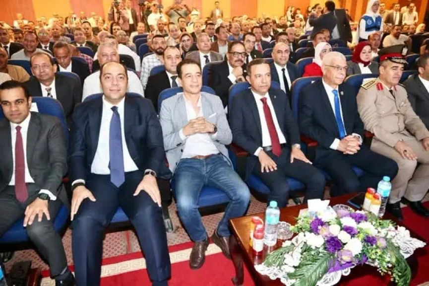 محافظ المنوفية : تقديم عروض فنون شعبية وموسيقى عربية بقصر ثقافة شبين الكوم
