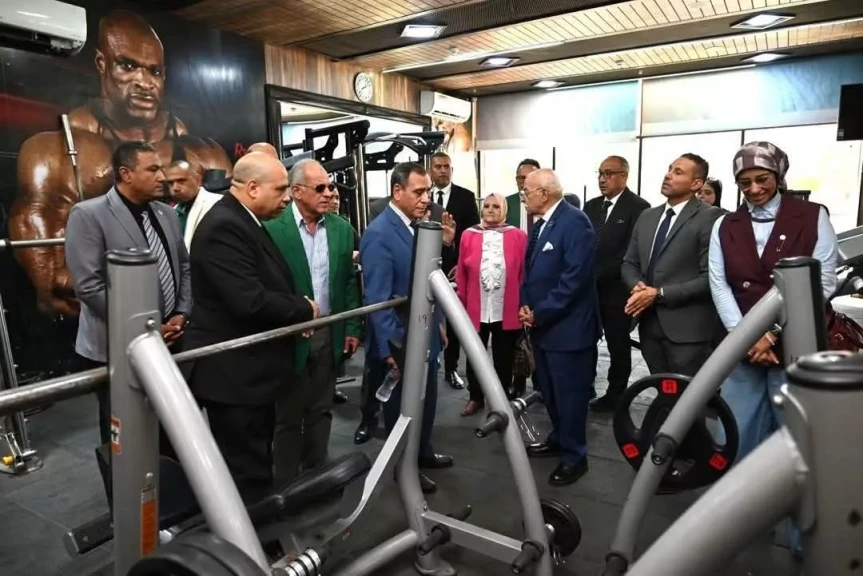 رئيس جامعة الفيوم يستقبل أعضاء لجان ”اختبارات تأهيلي الدكتوراه” بكلية علوم الرياضة