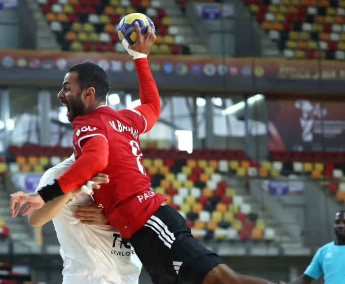 «رجال يد الأهلي» يفوز على الزمالك ويتوج ببطولة إفريقيا للأندية