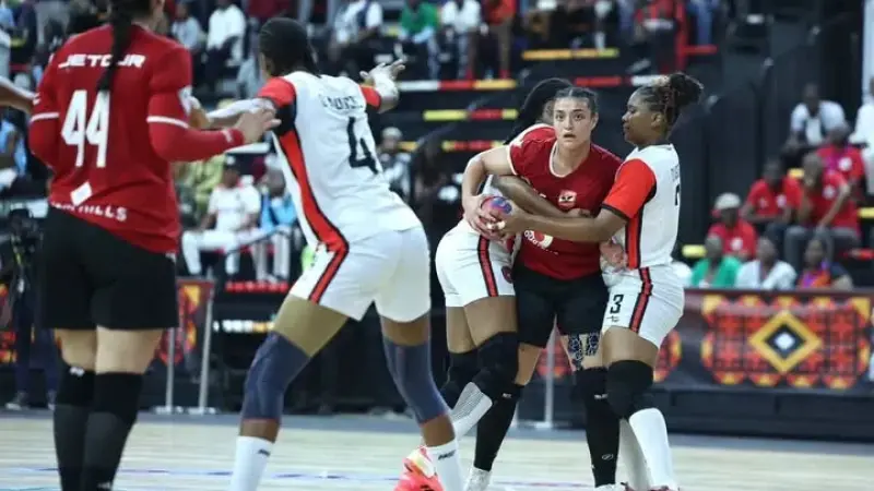 «سيدات يد الأهلي» يفوزن على أول أغسطس ويتوجن ببطولة إفريقيا