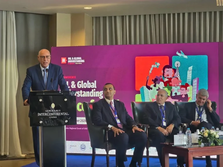 الجامعة العربية تؤكد ضرورة تطوير الأداء الإعلامي وتنظيم عمليات النشر على منصات التواصل الاجتماعي