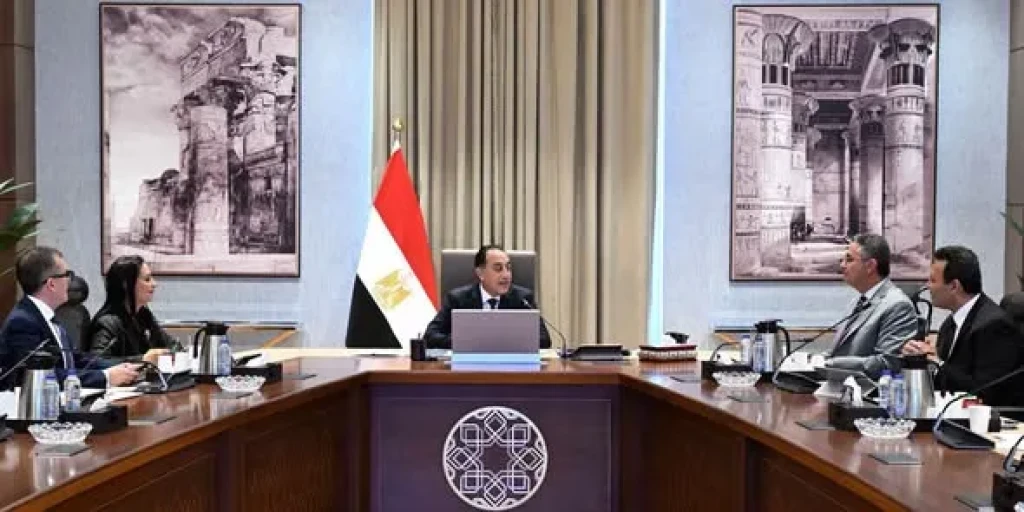 رئيس الوزراء يتابع مستجدات جلسة ”ضبط الاسواق ومنظومة حماية اجتماعية أكثر فاعلية”