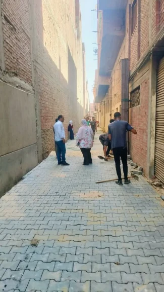 محافظ الجيزة يتابع تنفيذ أعمال رصف ١٢٩ شارعًا بكرداسة بالإنترلوك