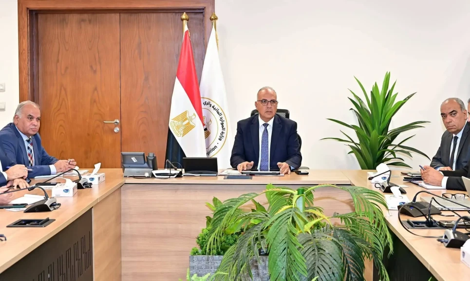 وزير الري يتابع جهود التحول الرقمي والتوسع في تطبيق التوأمة الرقمية للترع