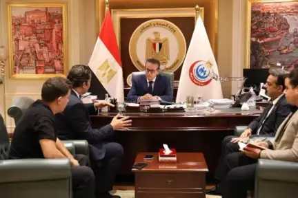 وزير الصحة يستقبل رئيس تحرير «بصراحة» والصحفي صاحب واقعة مستشفى 6 أكتوبر ويؤكد رفض أي تجاوزات بحق الإعلاميين