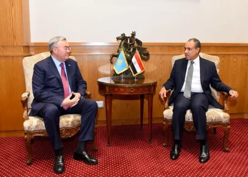 وزير الخارجية المصرى يستقبل نظيره الكازاخي في أول زيارة ثنائية له منذ توليه منصبه … ويعقدان مشاورات موسعة لدفع الشراكة السياسية والاقتصادية بين البلدين