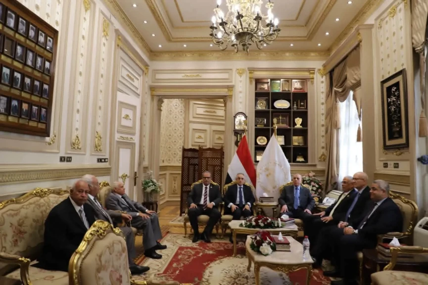 رئيس محكمة النقض يستقبل وزير العدل بدار القضاء العالي