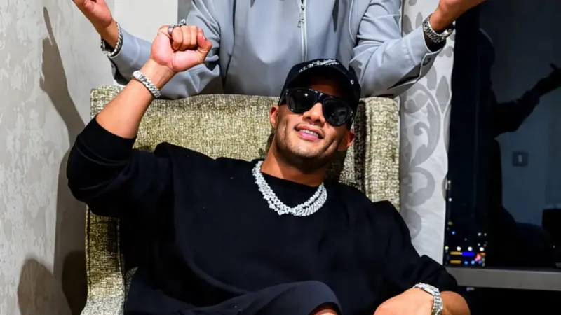 محمد رمضان يشوق جمهوره لأغنيته مع عصام صاصا: «تراك يليق بولاد حارتنا»