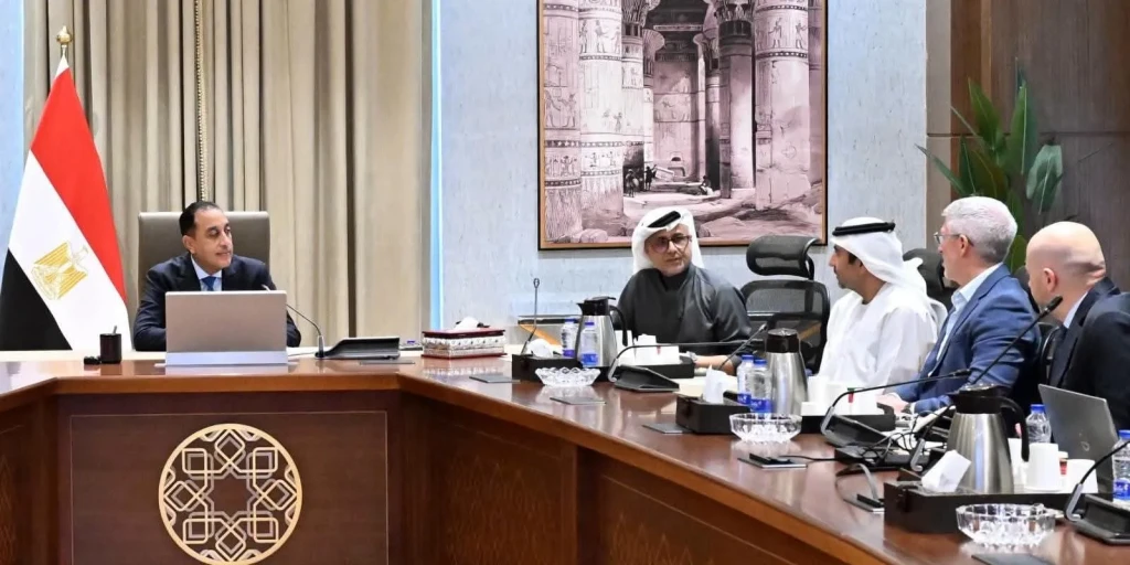 رئيس الوزراء يتابع مستجدات تنفيذ مشروعات مدينة ”رأس الحكمة”