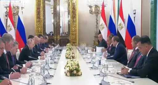 الرئيس السيسي يعقد جلسة مباحثات موسعة مع نظيره الروسي فلاديمير بوتين