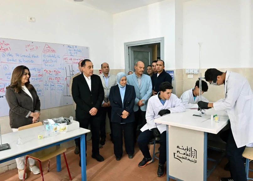 رئيس الوزراء يفتتح مدرسة المتفوقين في العلوم والتكنولوجيا ”STEM”