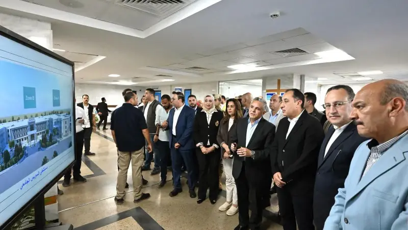 رئيس الوزراء يفتتح المرحلة الأولى من مستشفى السويس الجامعي