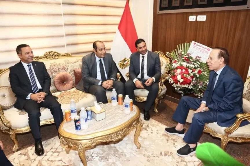 محافظ المنوفية يلتقى رئيس محكمة شبين الكوم الابتدائية لتعزيز أواصر التعاون المشترك