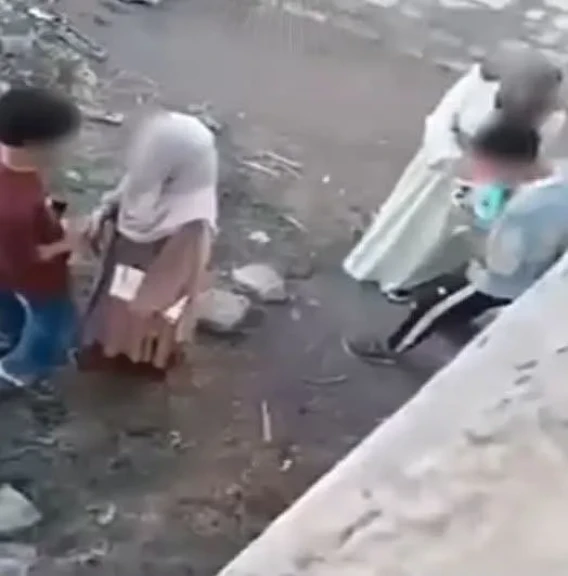 الداخلية:ضبط المتهمين في مقطع فيديو القيام بأفعال منافية للأداب العامة