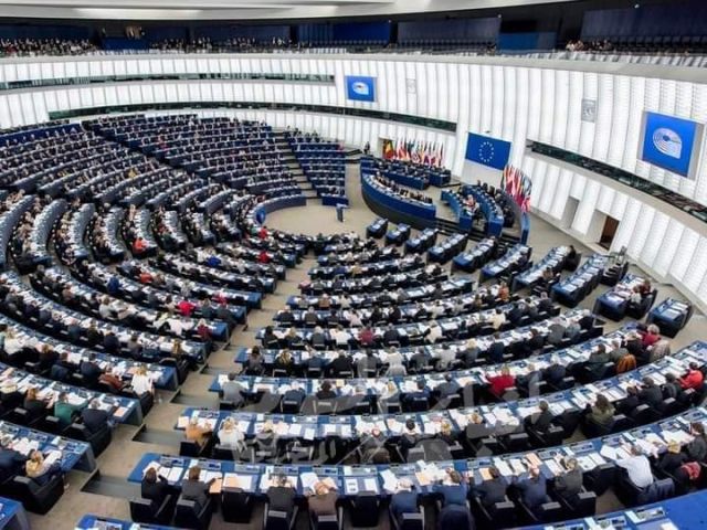 27 أبريل الجاري تصويت البرلمان الأوروبي على اتفاقية التجارة بين الاتحاد الأوروبي والمملكة المتحدة