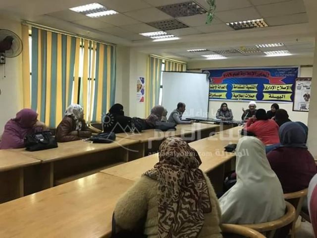 ندوة بعنوان دور المرأة فى بناء المجتمع بمركز النيل للإعلام بالسويس
